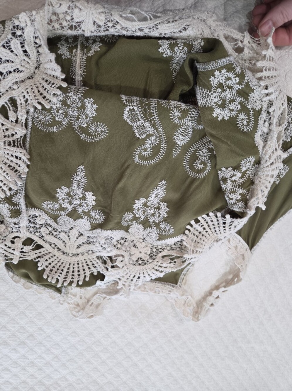 Ultra Pink Boho Embroidered Tank Top Size Large Green & Cream Crochet Lace - Picture 7 of 7